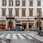 Beautiful Apartment Next Duomo